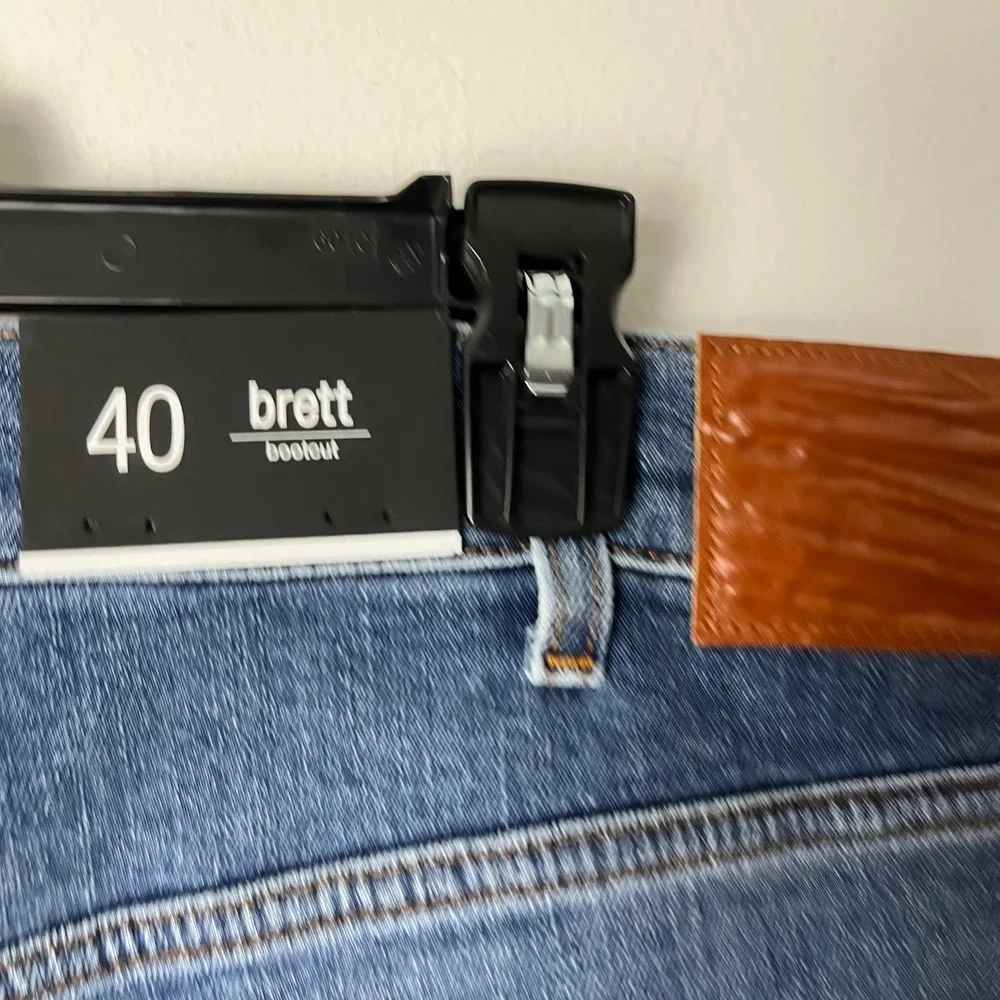 7 For All Mankind sizing reminder